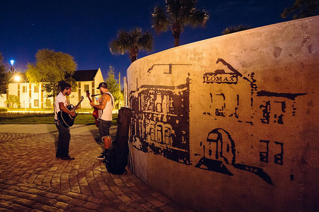 Musicians playing at Leaders Row