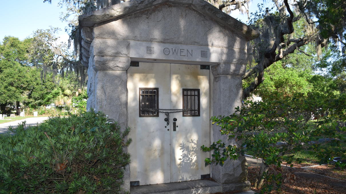 Woodlawn Cemetery Owen Family Mausoleum